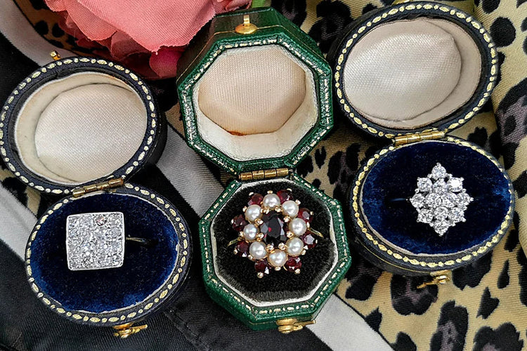 VINTAGE JEWELLERY