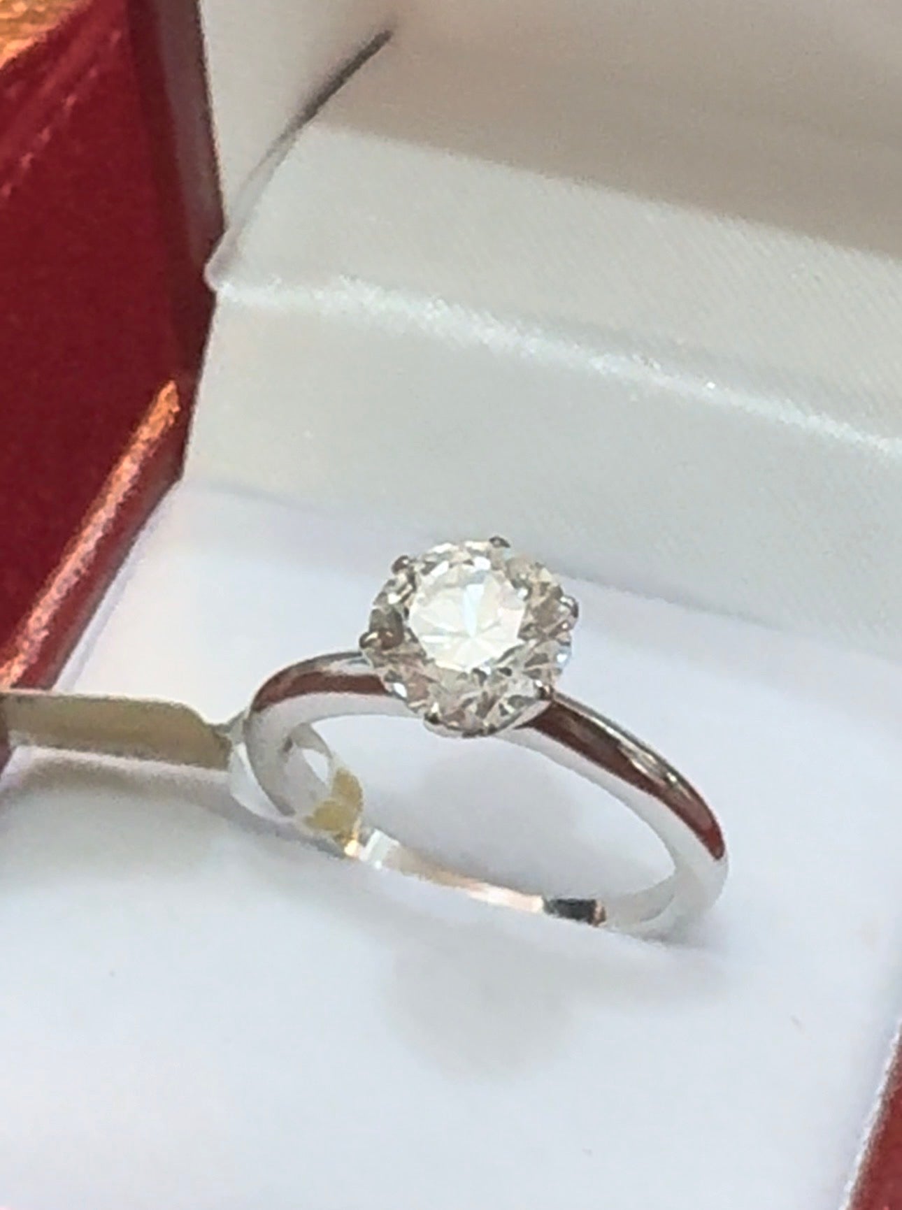 A Luxury Diamond Solitaire 2ct, 18ct White Gold