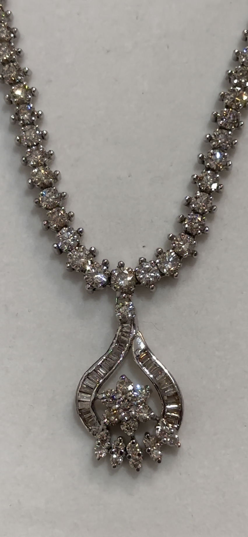 Diamond Necklace set with 8.07ct of diamonds. Full Certificate and Provenance