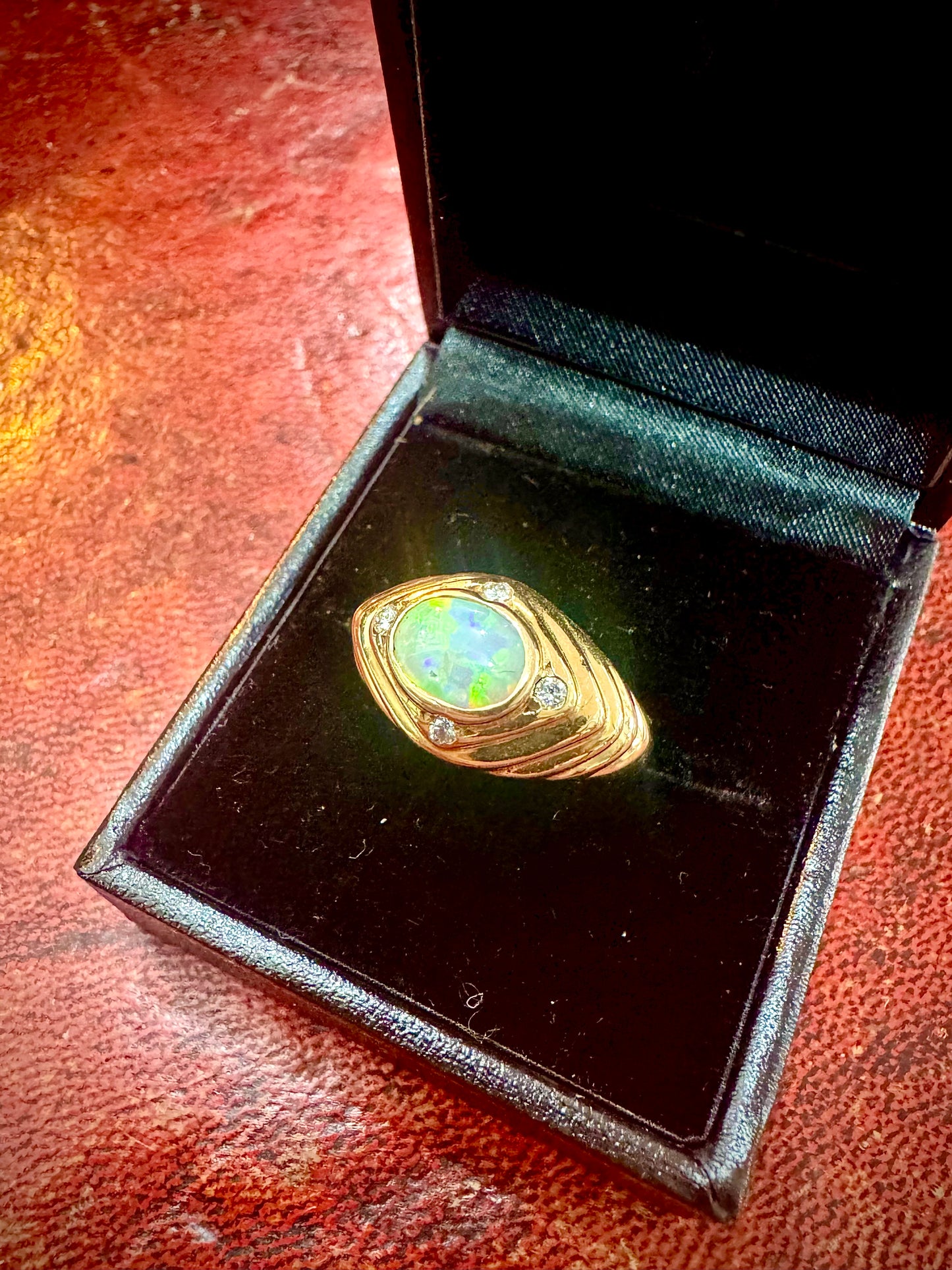 Opal Gold 18k Ring