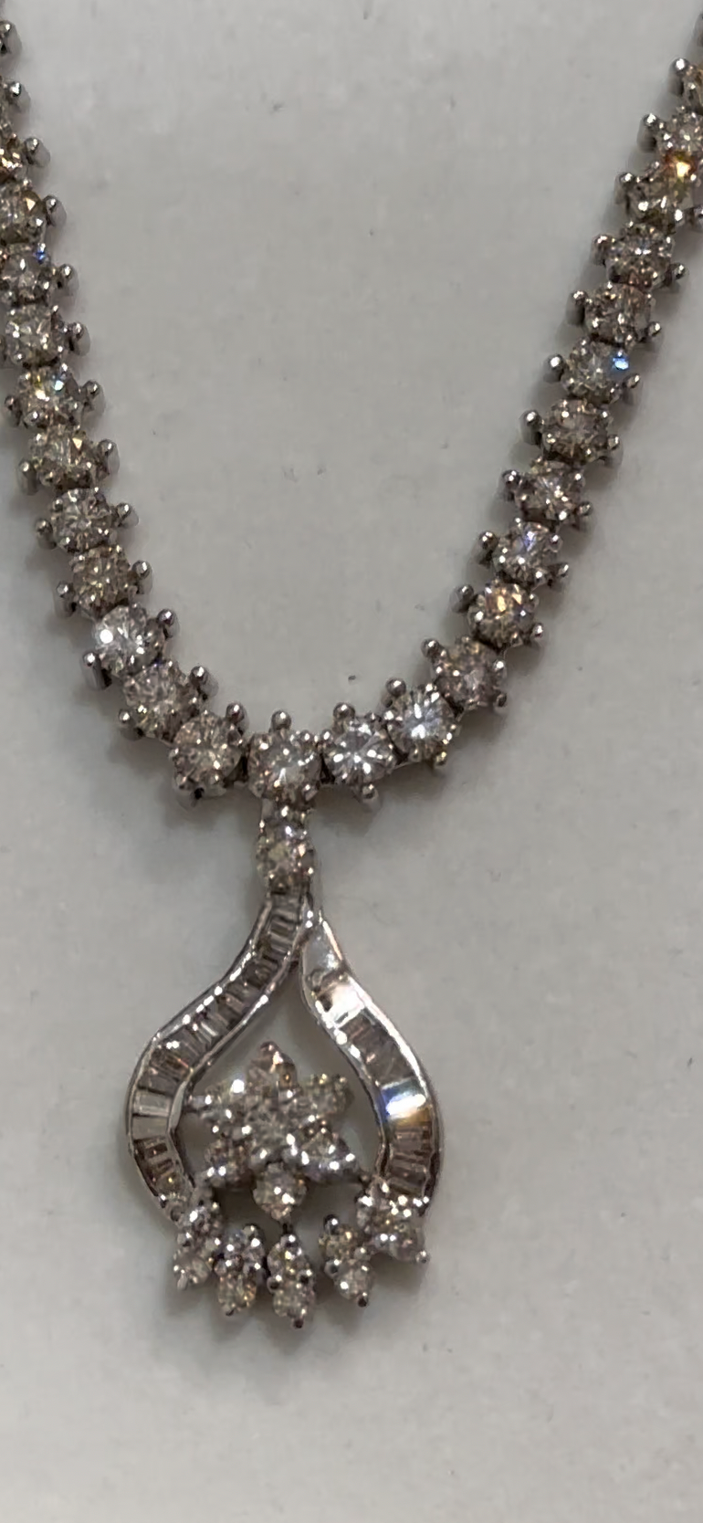 Diamond Necklace set with 8.07ct of diamonds. Full Certificate and Provenance