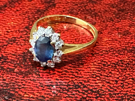 Sapphire and Diamond Halo Yellow Gold 18k