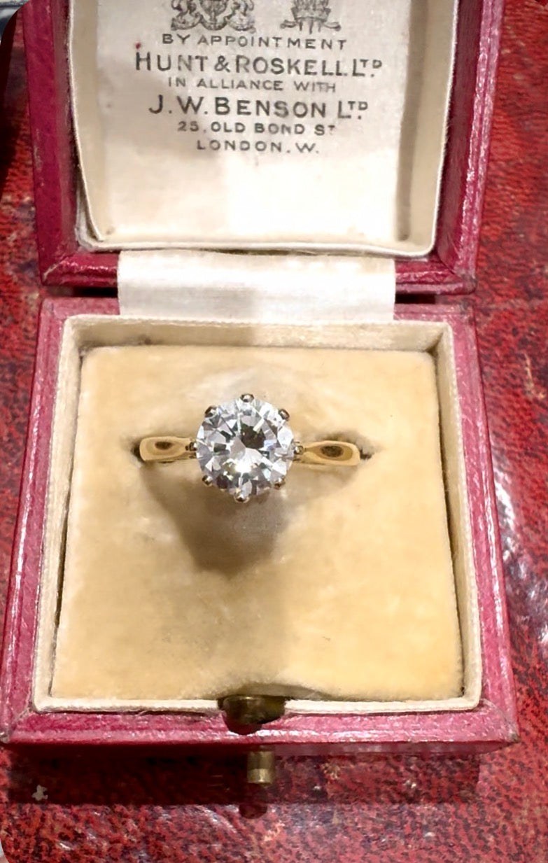 Solitaire Diamond Ring. Diamond 1.8ct. Certificate