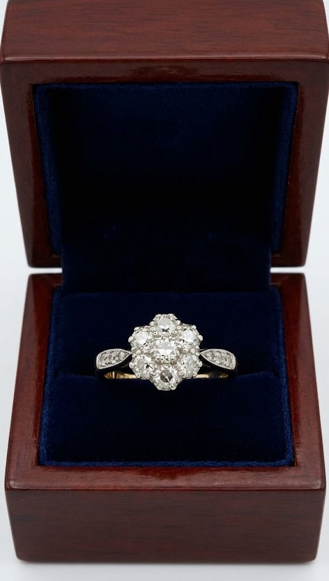 Diamond Cluster 18ct White Gold Ring
