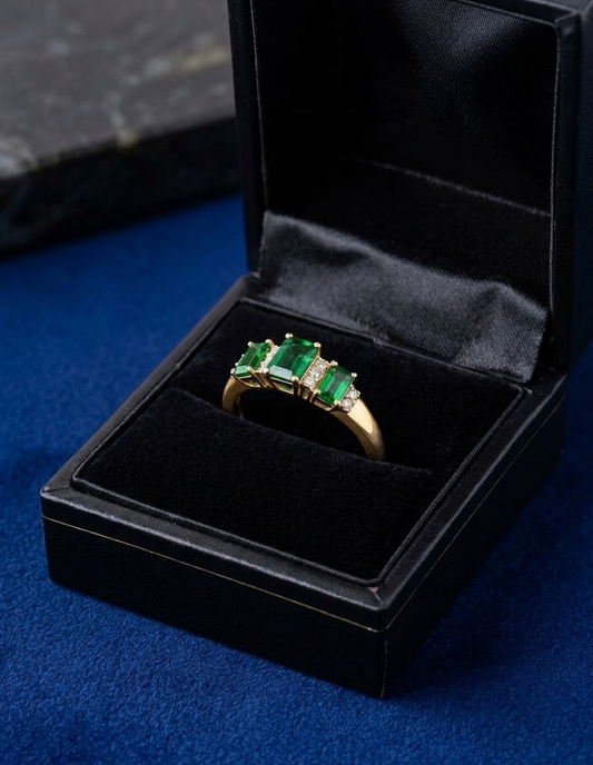 Chrome Diopside stones and diamonds 9ct Yellow Gold