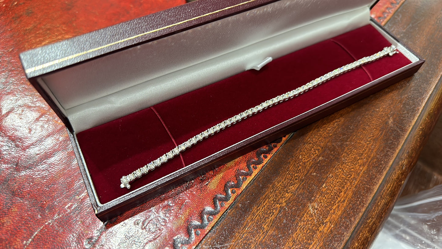 Platinum Diamond bracelet 5.02ct