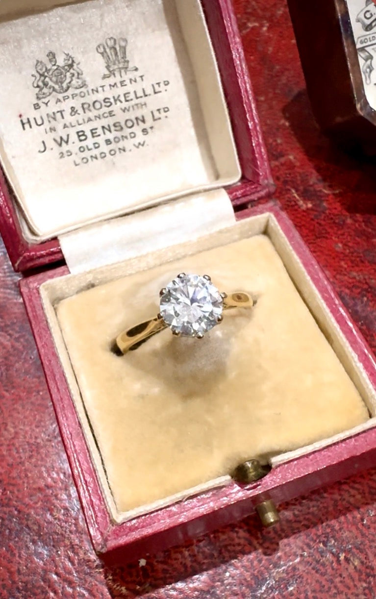 Solitaire Diamond Ring. Diamond 1.8ct. Certificate