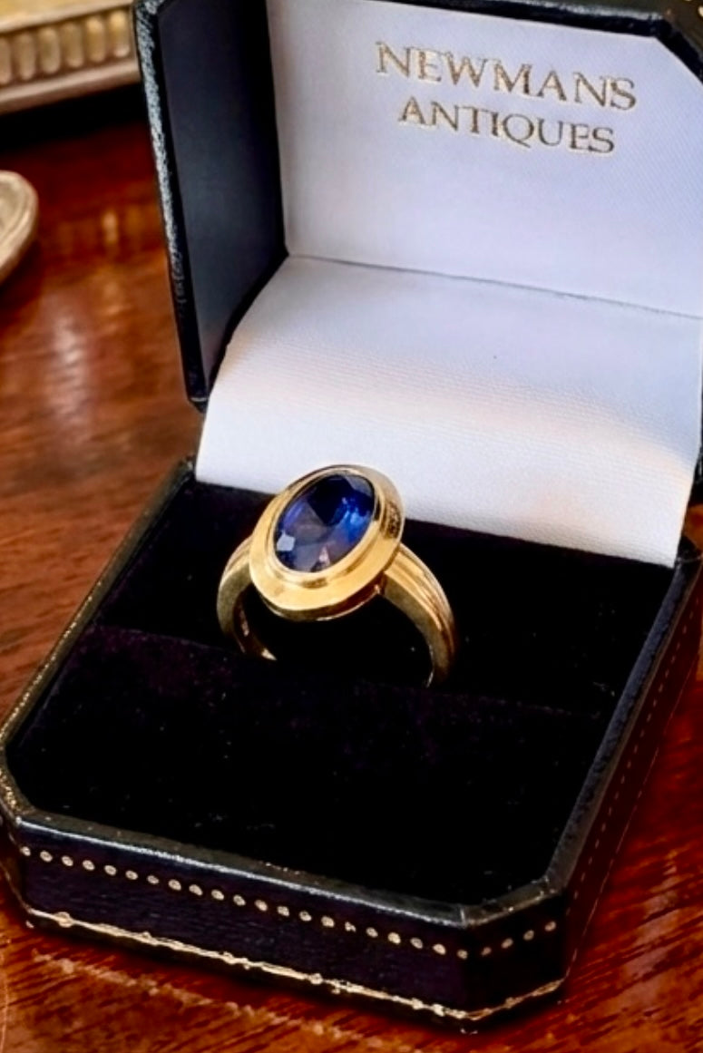 Oval Sapphire Ring and Yellow Gold SOLD