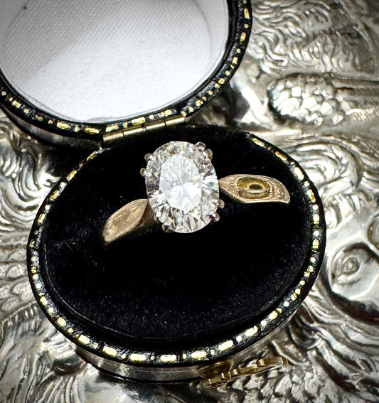 Oval Diamond 18ct Yellow Gold