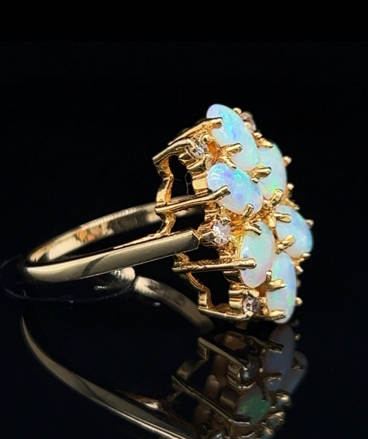 Opal and Diamond 18k Yellow Gold Ring