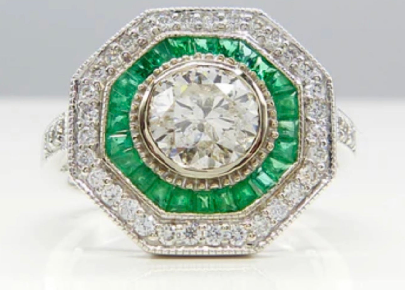 Emerald and Diamond Art Deco Target 18k White Gold Ring
