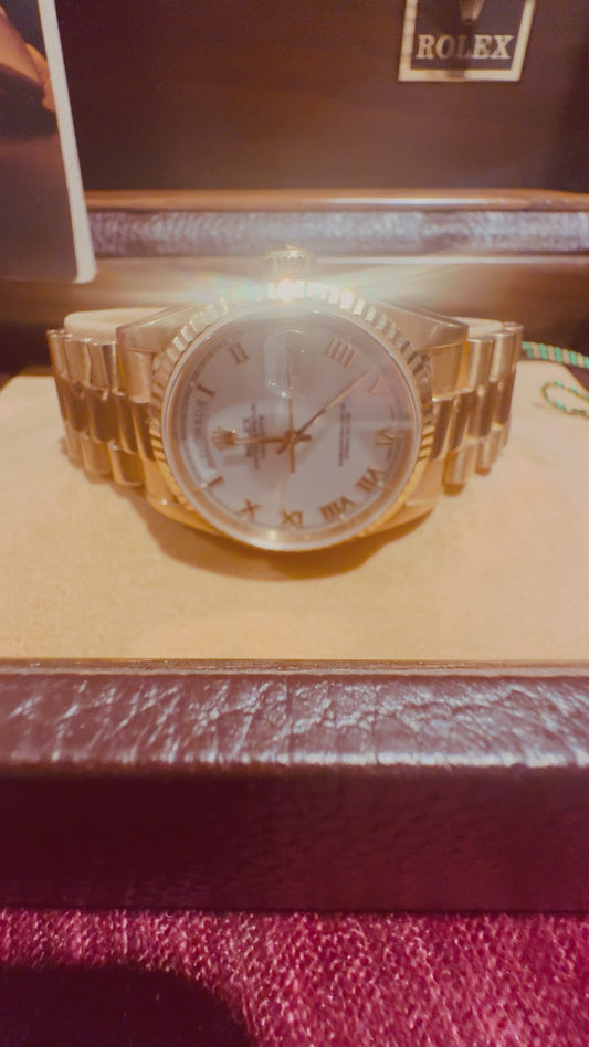 Rolex Day Date 18K Full Box and Papers